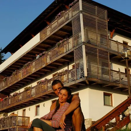 Hotel Caminetto 3*